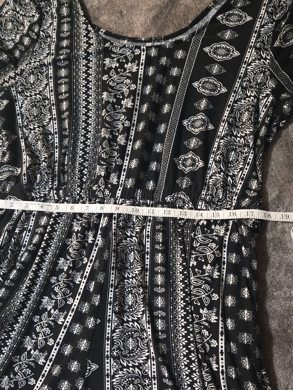 Derek Heart Black and White Bandana Print Romper - Picture 4 of 6